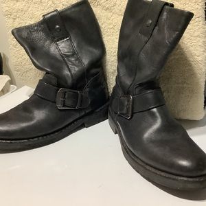 Harley Davidson boots . Black  . Women’s 8 .